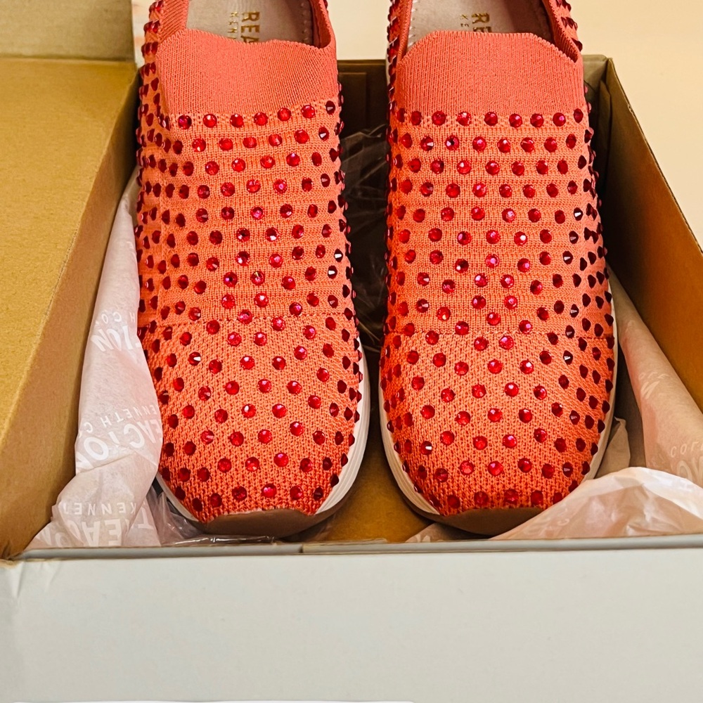 REACTION KENNETH COLE Coral Beaded‎ Sneakers|6.5|NWOT - Picture 6 of 8